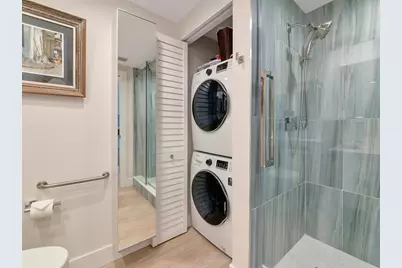 1255 N Gulfstream Avenue #204, Sarasota, FL 34236 - Photo 24