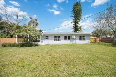 723 45th Street Court W, Palmetto, FL 34221 - Photo 32