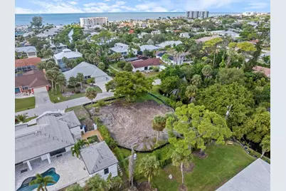 621 Hibiscus Drive, Venice, FL 34285 - Photo 8