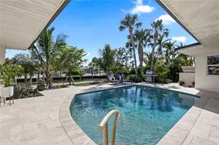 624 Dundee Ln, Holmes Beach, FL 34217 - Photo 48