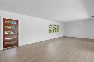 624 Dundee Ln, Holmes Beach, FL 34217 - Photo 16