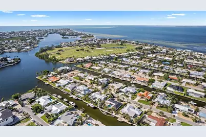 624 Dundee Lane, Holmes Beach, FL 34217 - Photo 48