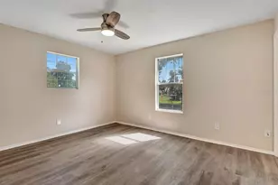 304 21st St W, Palmetto, FL 34221 - Photo 24