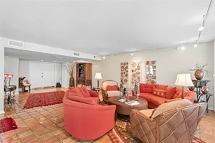97 Sunset Dr, Sarasota, FL 34236 - Photo 8