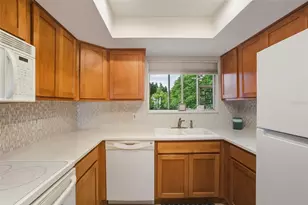 725 Manatee Ave, Holmes Beach, FL 34217 - Photo 16