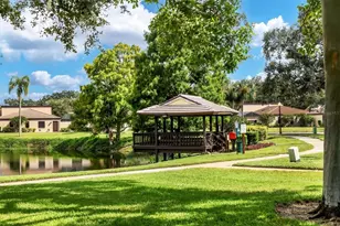 3638 Glen Oaks Manor Dr, Sarasota, FL 34232 - Photo 4