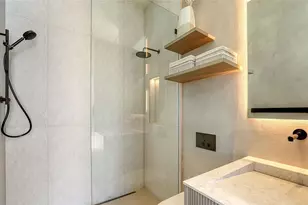 388 S Shore Dr, Sarasota, FL 34234 - Photo 48