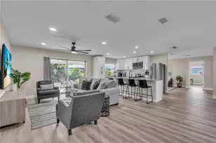 2544 Carlisle Pl, Sarasota, FL 34231 - Photo 14