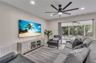 2544 Carlisle Pl, Sarasota, FL 34231 - Photo 12