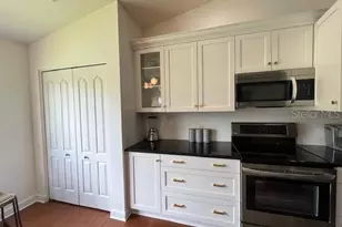 5270 Hyland Hills Ave, Sarasota, FL 34241 - Photo 10