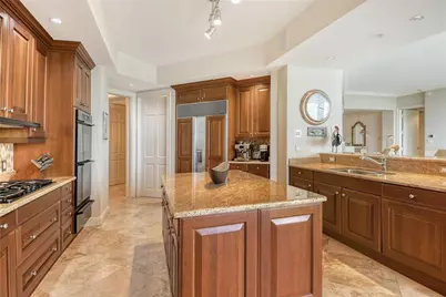 1300 Benjamin Franklin Drive #709, Sarasota, FL 34236 - Photo 18