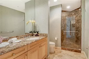 1300 Benjamin Franklin Dr, Sarasota, FL 34236 - Photo 30