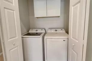 3486 Parkridge Cir, Sarasota, FL 34243 - Photo 26