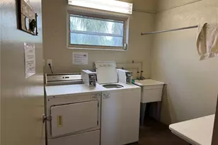 8101 11th St N, Saint Petersburg, FL 33702 - Photo 6