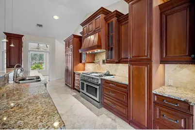 8528 10th Avenue NW, Bradenton, FL 34209 - Photo 6