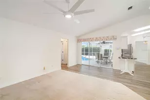 4817 61st Ave Dr W, Bradenton, FL 34210 - Photo 10