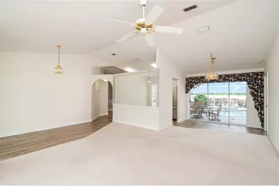 4817 61st Avenue Drive W #10B, Bradenton, FL 34210 - Photo 4