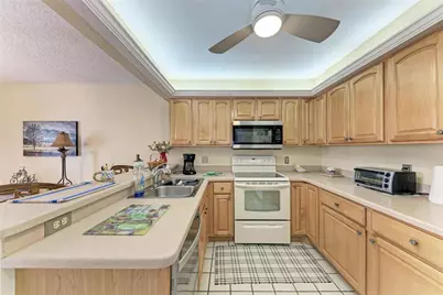 5914 7th Avenue W #5914, Bradenton, FL 34209 - Photo 4