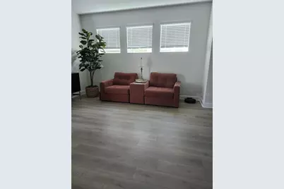 4810 Emerson Avenue S, Saint Petersburg, FL 33711 - Photo 4