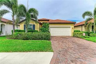 10221 Loch Lomond Dr, Bradenton, FL 34211 - Photo 1