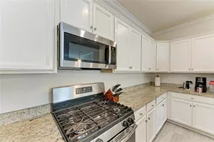 10221 Loch Lomond Dr, Bradenton, FL 34211 - Photo 22