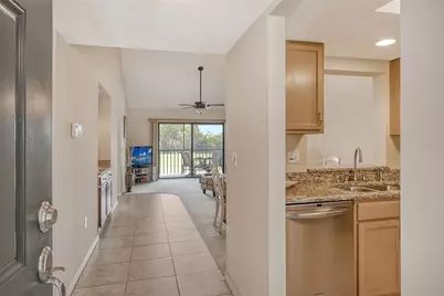 1100 Capri Isles Boulevard #523, Venice, FL 34292 - Photo 4