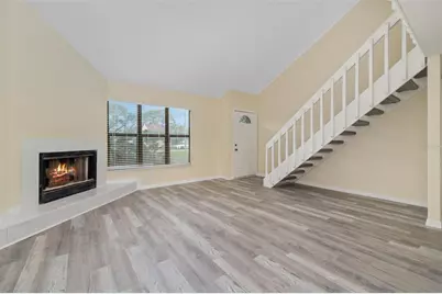 2004 Wood Hollow Place, Sarasota, FL 34235 - Photo 2