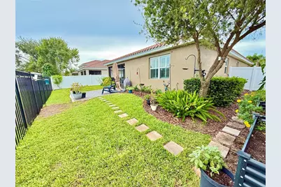 5438 Cartagena Drive, Sarasota, FL 34233 - Photo 68