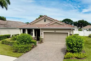 5438 Cartagena Dr, Sarasota, FL 34233 - Photo 2