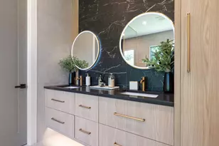 2467 Hyde Park St, Sarasota, FL 34239 - Photo 20