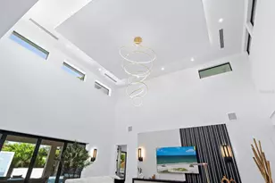 2467 Hyde Park St, Sarasota, FL 34239 - Photo 16