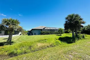16 Tournament Rd, Rotonda West, FL 33947 - Photo 6
