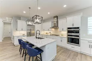 990 Seascape Pl, Sarasota, FL 34240 - Photo 4