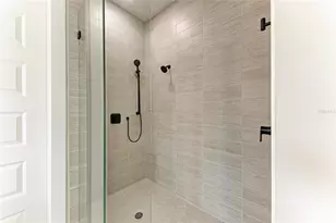 990 Seascape Pl, Sarasota, FL 34240 - Photo 36