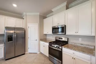 2607 Avolet Ct, Lakewood Ranch, FL 34211 - Photo 10