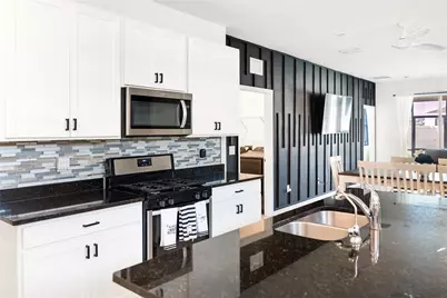 5702 Los Robles Court, Palmetto, FL 34221 - Photo 6