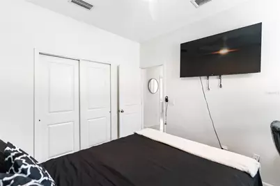 5702 Los Robles Court, Palmetto, FL 34221 - Photo 22