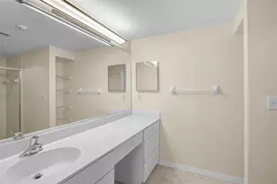 4705 Sand Trap Street Circle E, Bradenton, FL 34203 - Photo 8