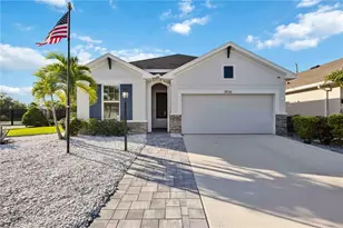3926 Sunshine Pine Ave, Bradenton, FL 34203 - Photo 4