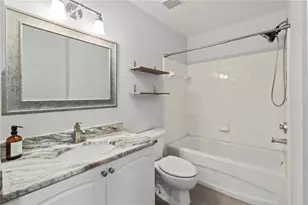 8827 Manor Loop, Lakewood Ranch, FL 34202 - Photo 22