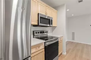 8827 Manor Loop, Lakewood Ranch, FL 34202 - Photo 16