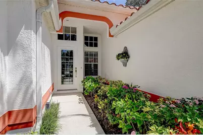 4443 Del Sol Boulevard S, Sarasota, FL 34243 - Photo 2