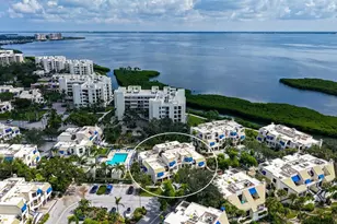 1922 Harbourside Dr, Longboat Key, FL 34228 - Photo 4