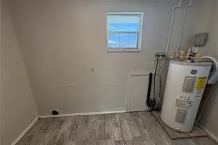 302 Colonia Ln E, Nokomis, FL 34275 - Photo 12