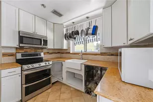 2507 Riverview Blvd, Bradenton, FL 34205 - Photo 4