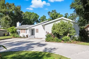 4424 Meadow Creek Cir, Sarasota, FL 34233 - Photo 4