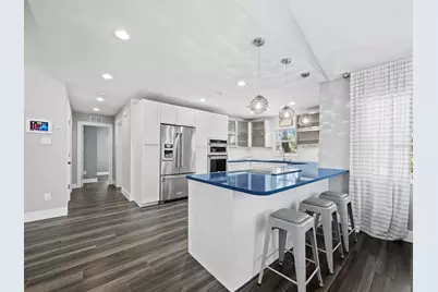 3376 S Seclusion Drive, Sarasota, FL 34239 - Photo 12