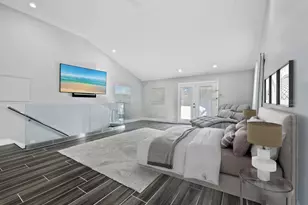 3376 S Seclusion Dr, Sarasota, FL 34239 - Photo 22