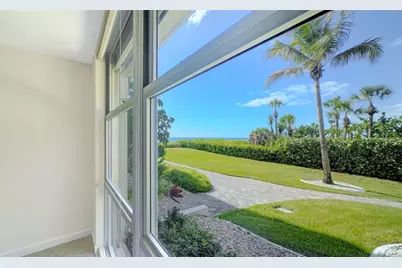 1701 Gulf Of Mexico Drive #109, Longboat Key, FL 34228 - Photo 18