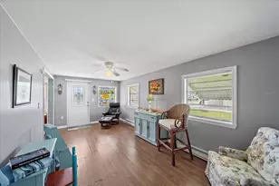 17 Flores Dr, Palmetto, FL 34221 - Photo 10